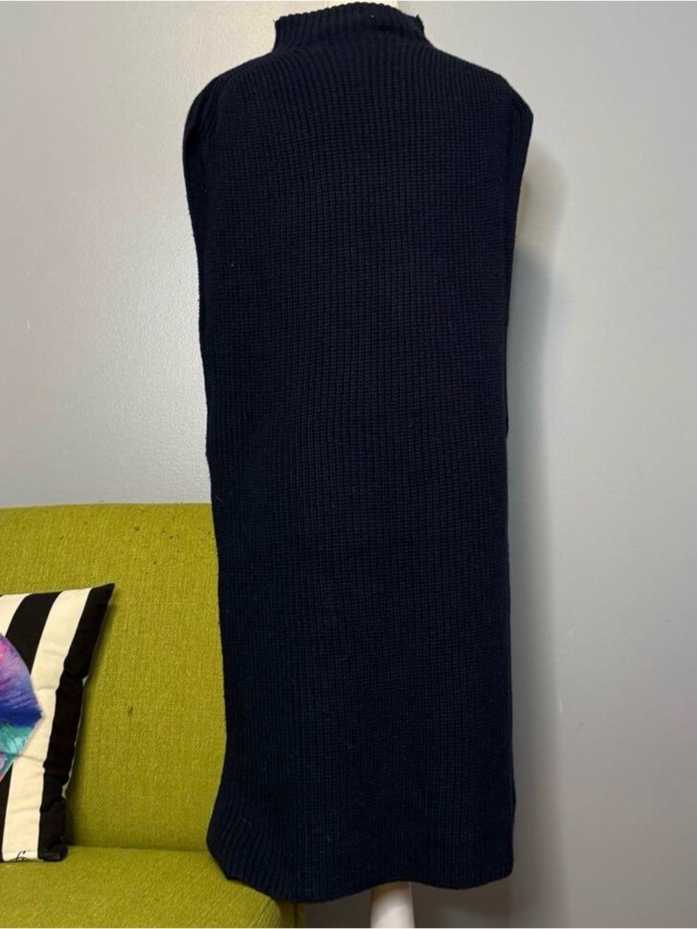 Bishop + Young Black Knit Sleeveless Mock Neck Tunic Sweater L